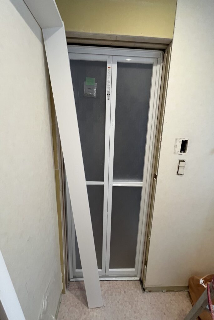 ユニット枠取付工事