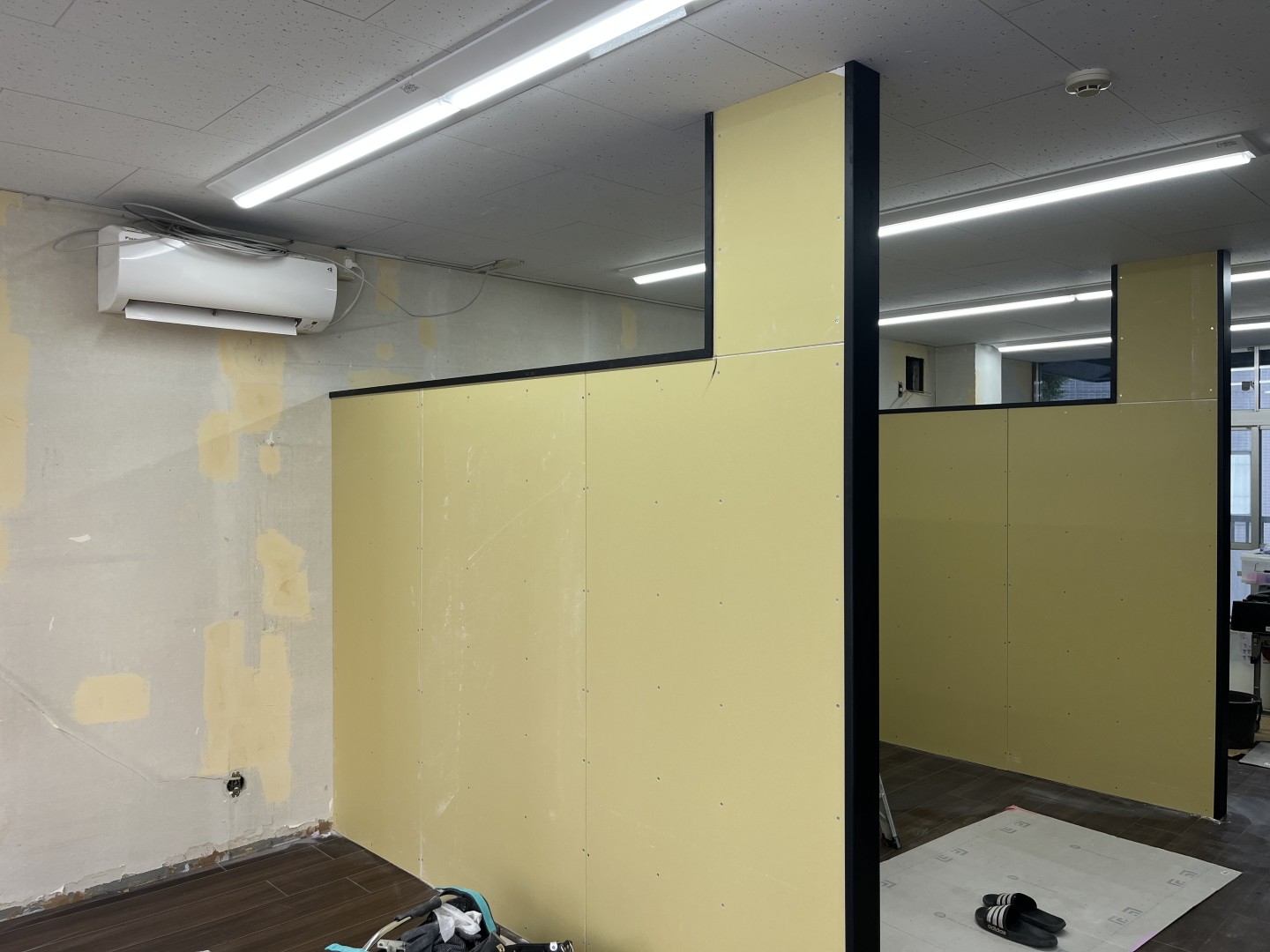 間仕切り工事