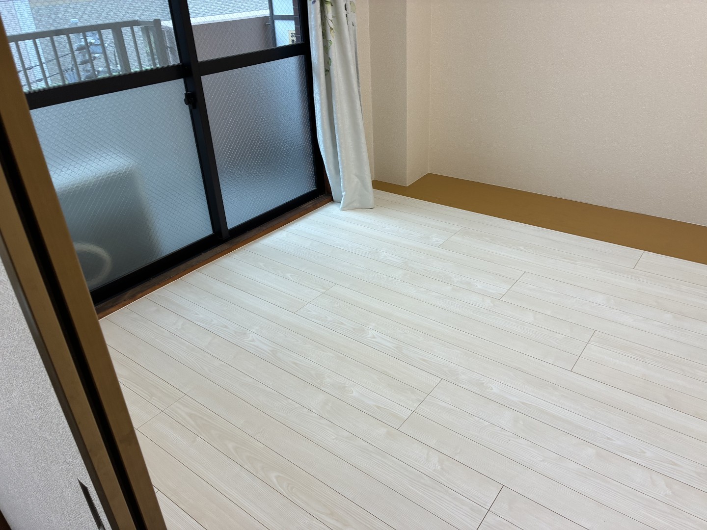 和室から洋室へ